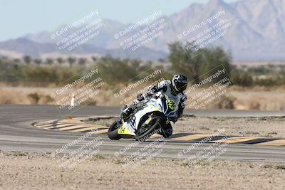media/Oct-04-2025-CVMA (Sat) [[408bcdd6e4]]/Race 13-Amateur Supersport Open/